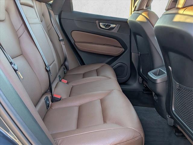 used 2022 Volvo XC60 car, priced at $28,997