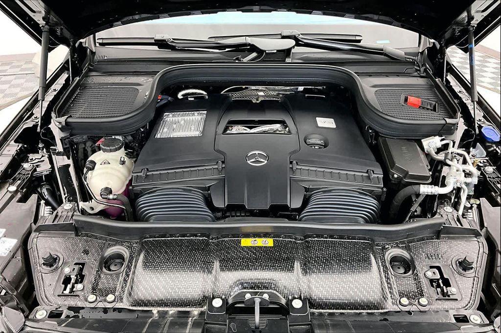 new 2026 Mercedes-Benz GLS 580 car, priced at $131,185
