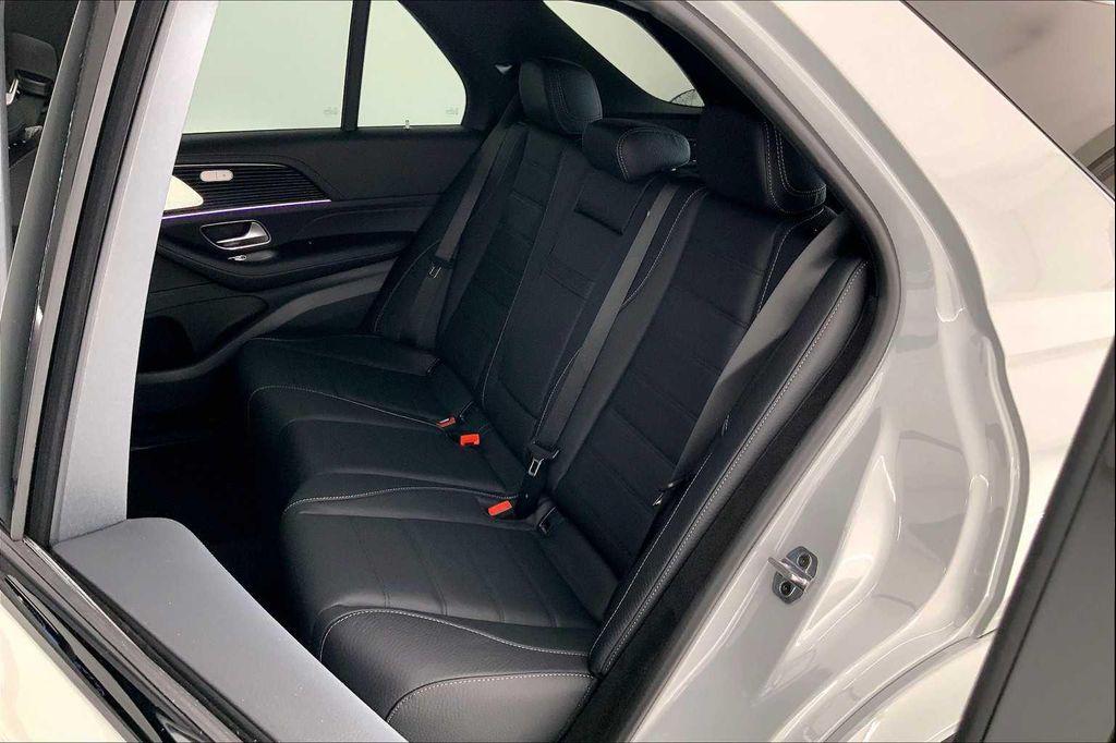 new 2026 Mercedes-Benz GLE 450 car, priced at $92,025