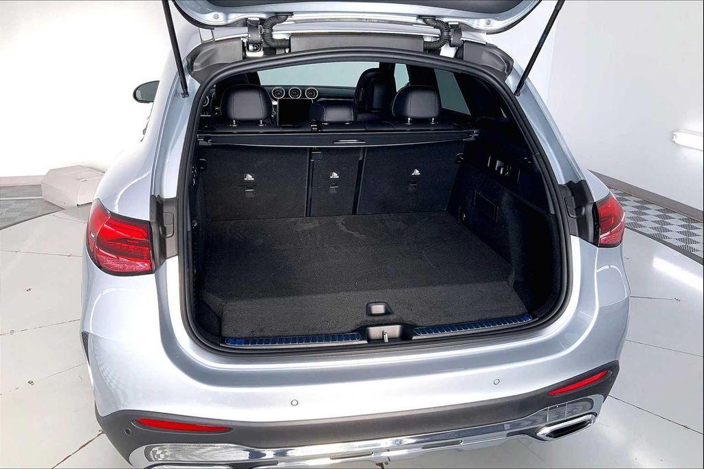new 2025 Mercedes-Benz GLC 350e car, priced at $63,770