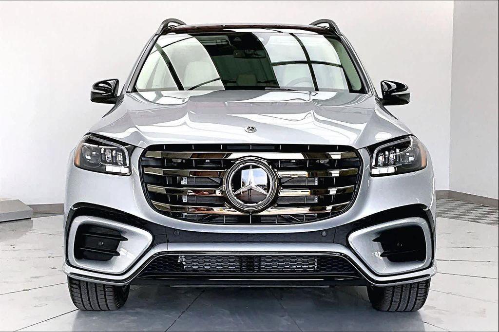 new 2026 Mercedes-Benz GLS 450 car, priced at $98,010