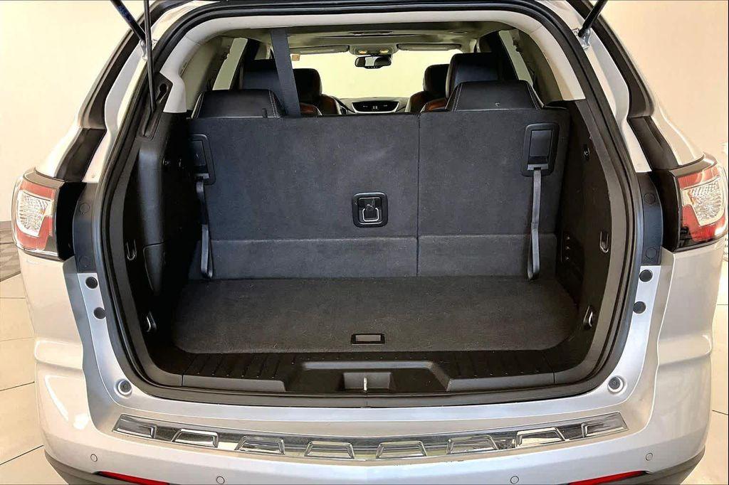 used 2017 Chevrolet Traverse car, priced at $13,997