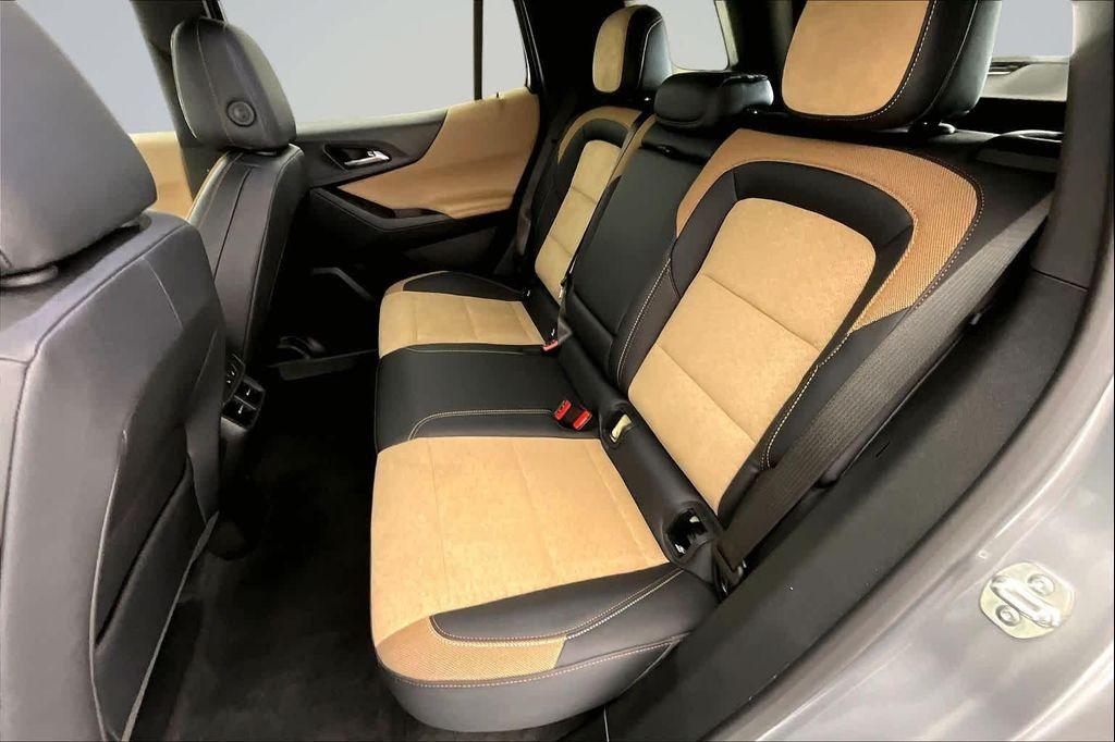 used 2025 Chevrolet Equinox car, priced at $31,620