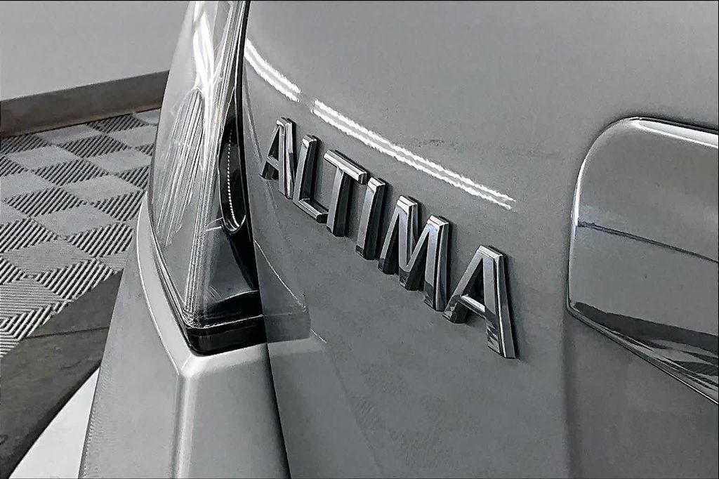 used 2010 Nissan Altima car, priced at $4,995