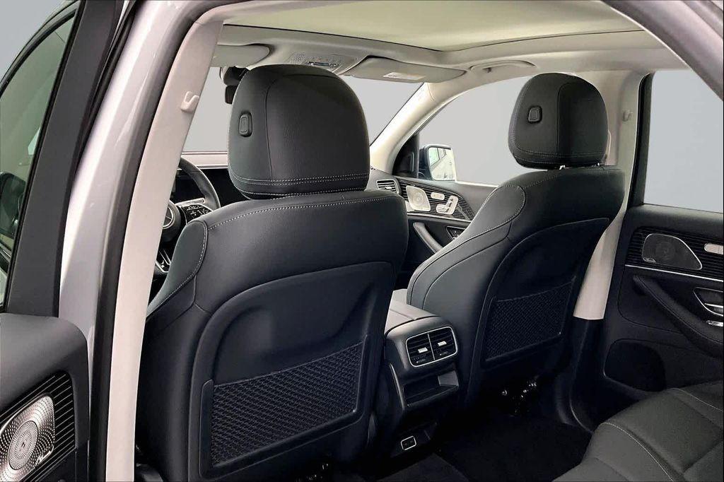 new 2026 Mercedes-Benz GLE 450 car, priced at $83,135