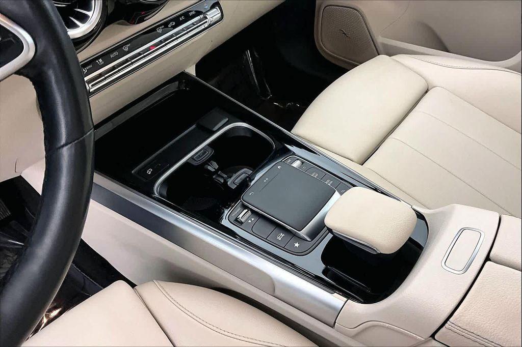 used 2023 Mercedes-Benz GLB 250 car, priced at $32,427