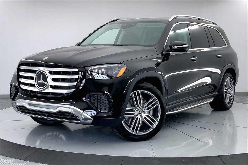 new 2026 Mercedes-Benz GLS 450 car, priced at $92,865