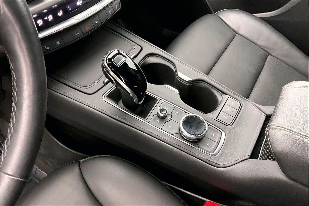 used 2024 Cadillac XT4 car, priced at $34,555