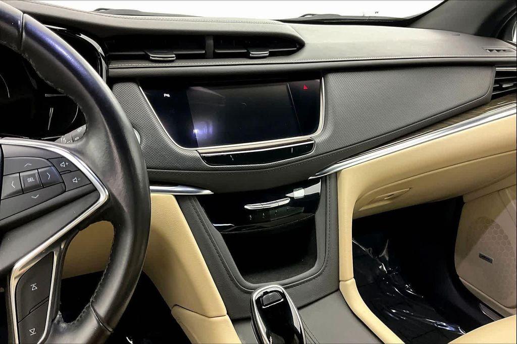 used 2019 Cadillac XT5 car, priced at $21,455