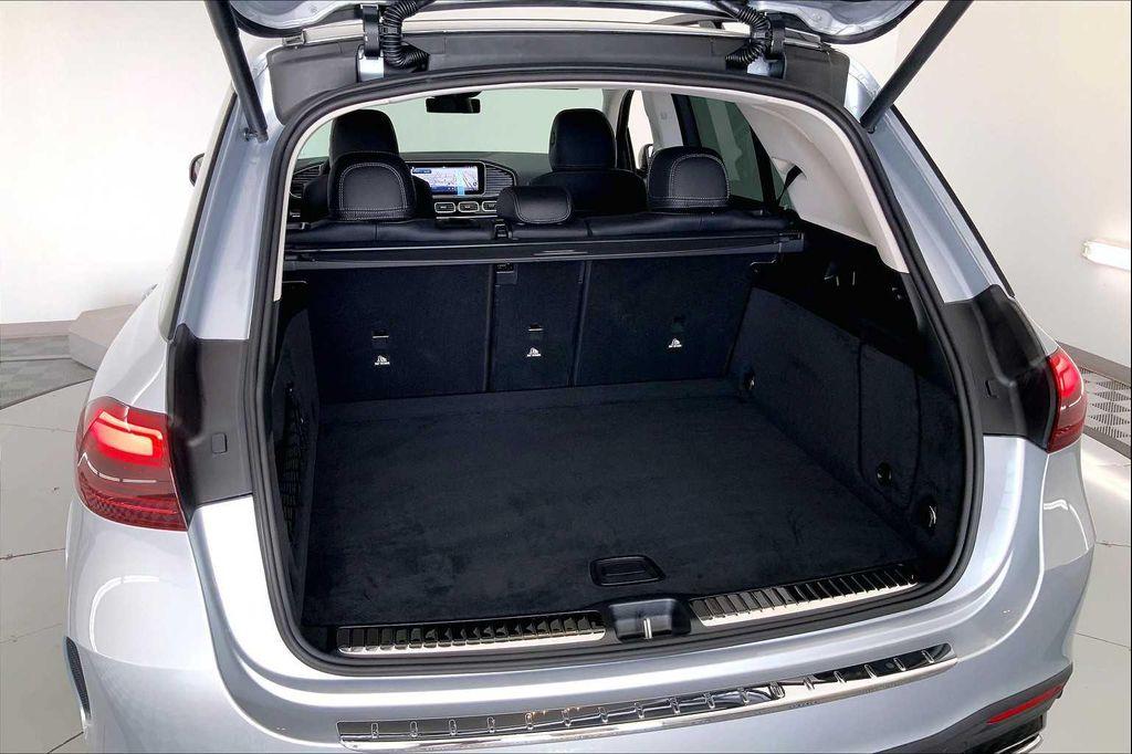 new 2026 Mercedes-Benz GLE 450 car, priced at $86,550