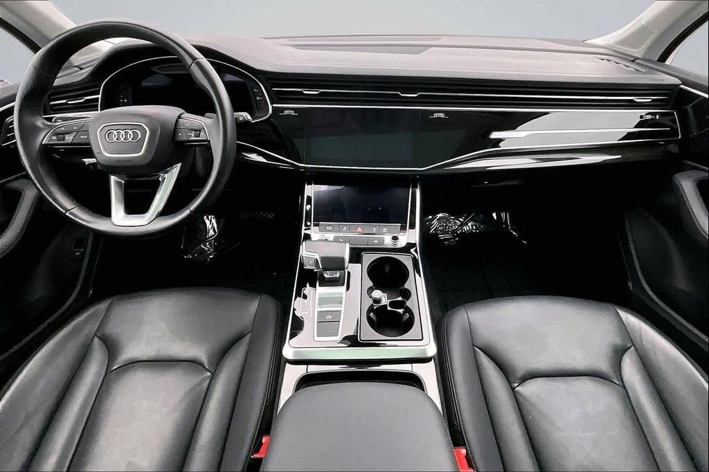 used 2024 Audi Q7 car, priced at $38,987