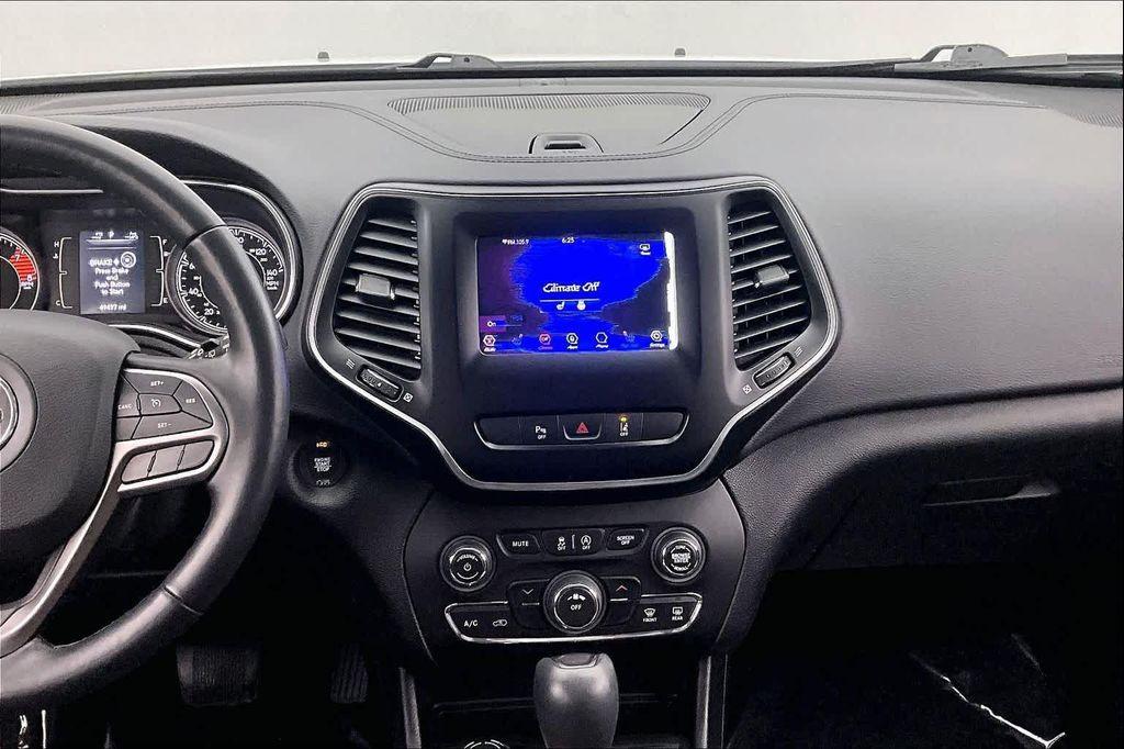 used 2021 Jeep Cherokee car, priced at $21,440
