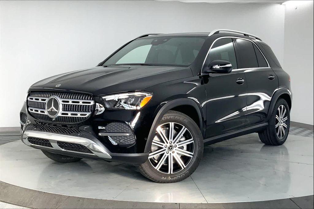 new 2025 Mercedes-Benz GLE 450 car, priced at $70,995