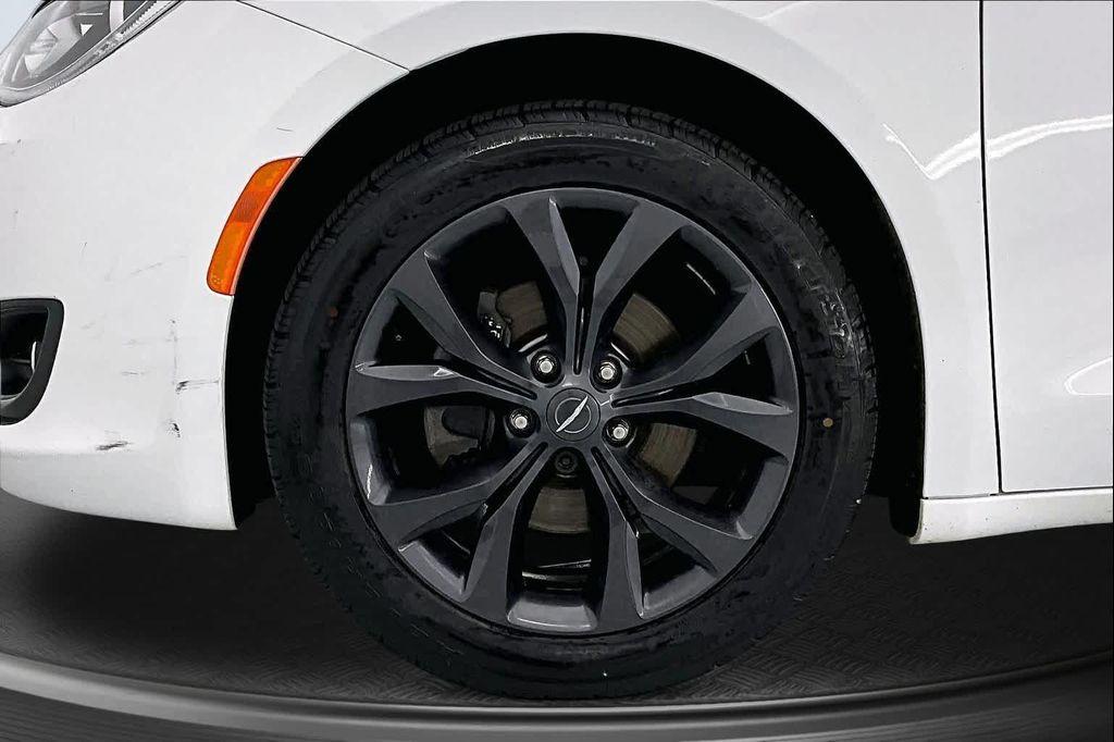 used 2020 Chrysler Pacifica car, priced at $24,949