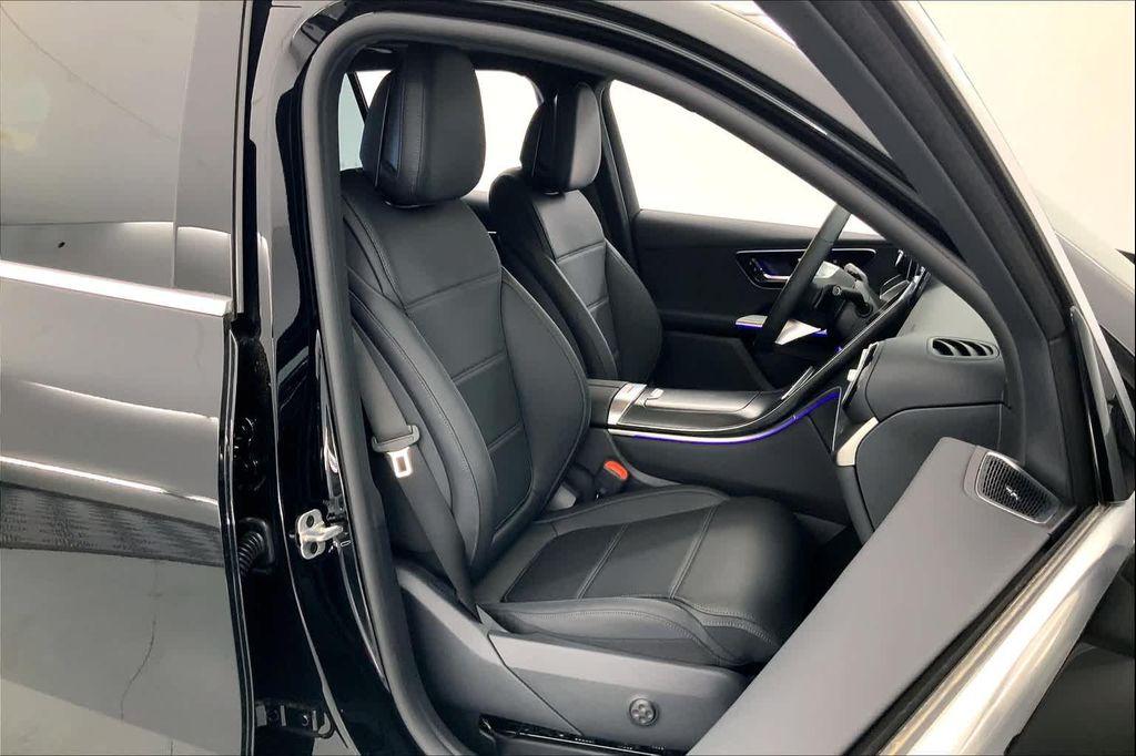 new 2025 Mercedes-Benz GLC 300 car, priced at $59,215