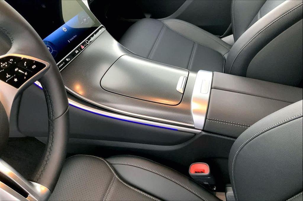 new 2025 Mercedes-Benz GLC 300 car, priced at $59,215