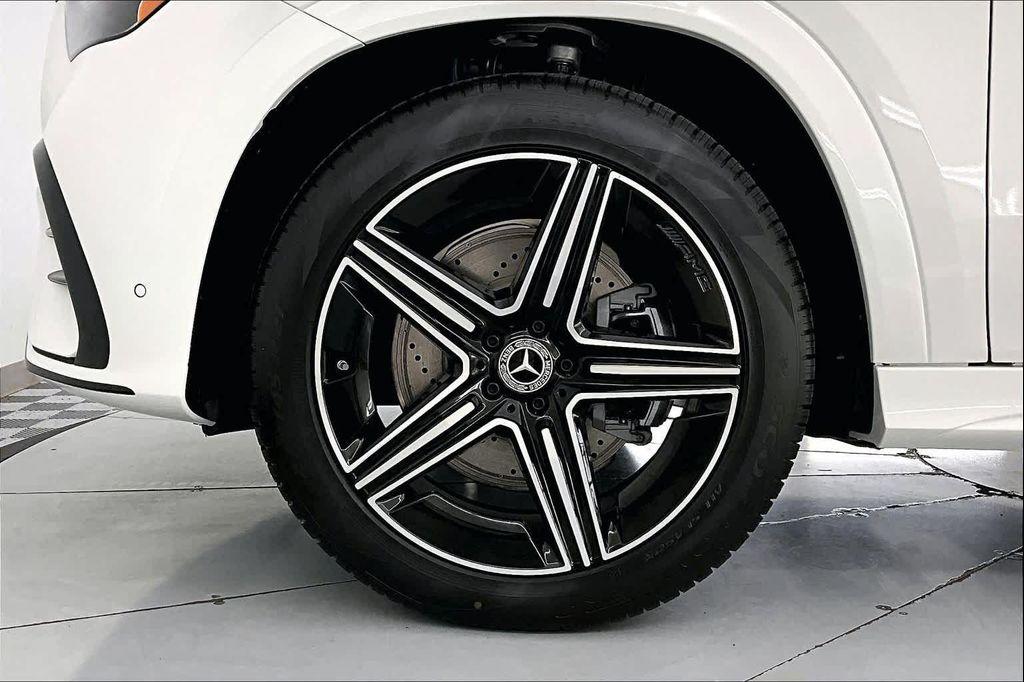 new 2026 Mercedes-Benz GLE 450 car, priced at $79,360