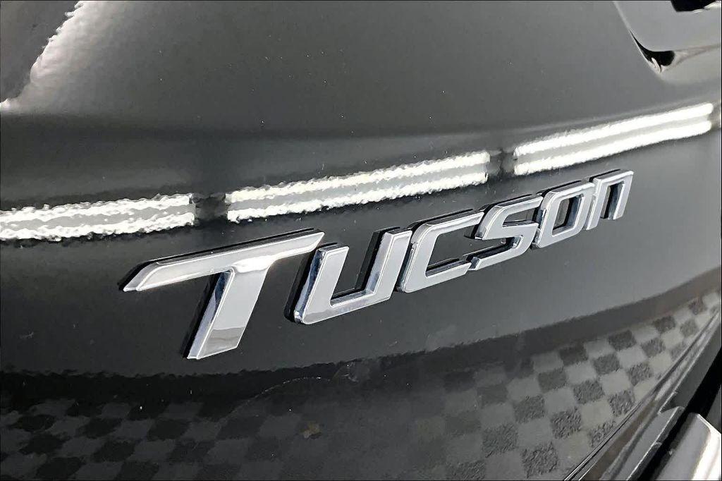 used 2024 Hyundai TUCSON Hybrid car, priced at $27,411