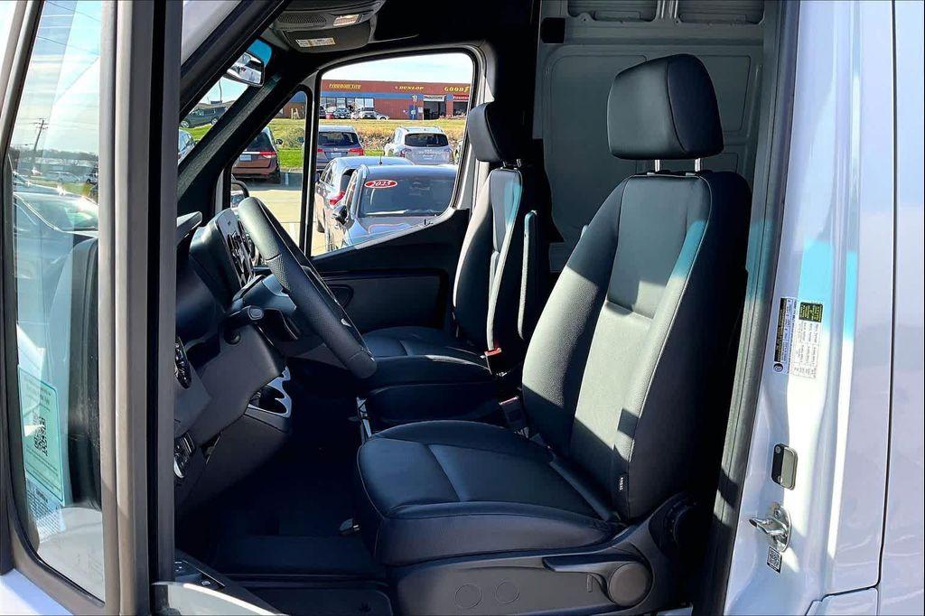new 2026 Mercedes-Benz Sprinter 2500 car, priced at $58,749