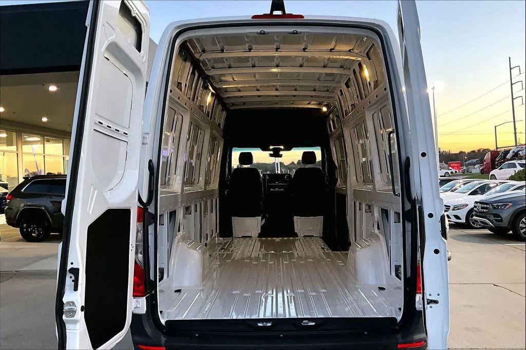 new 2026 Mercedes-Benz Sprinter 2500 car, priced at $77,600