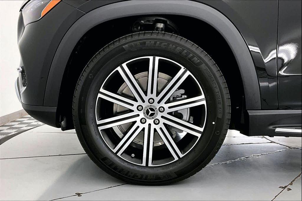 new 2026 Mercedes-Benz GLE 350 car, priced at $70,620