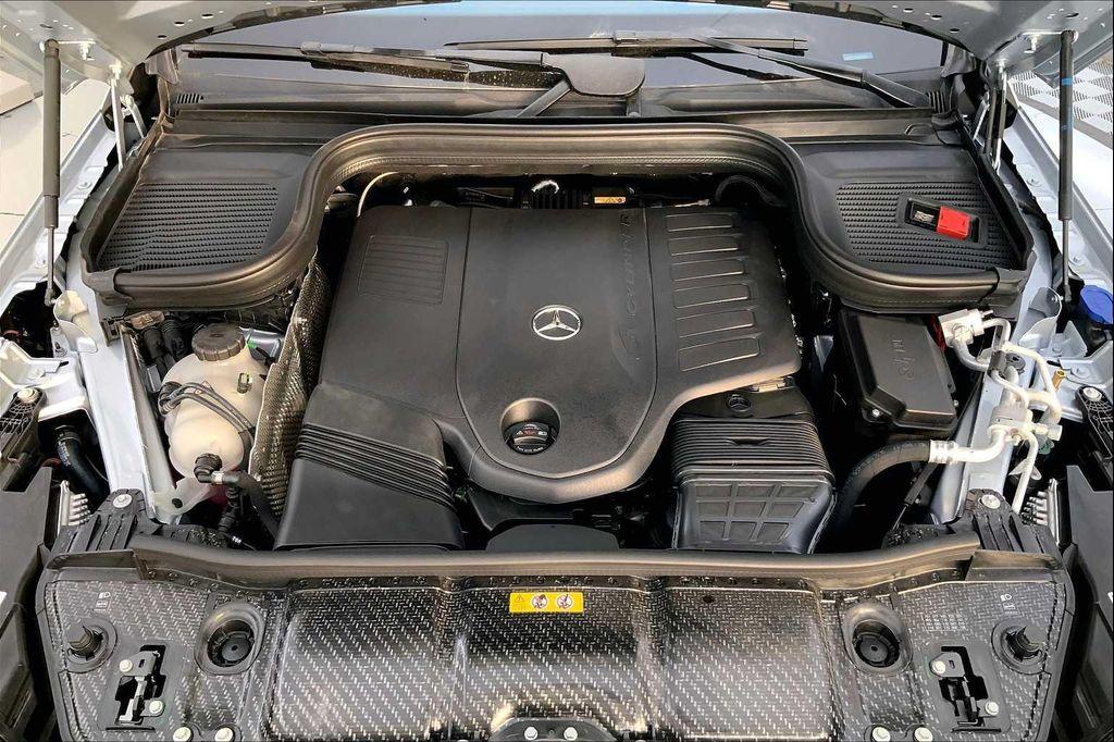 new 2026 Mercedes-Benz GLS 450 car, priced at $105,420