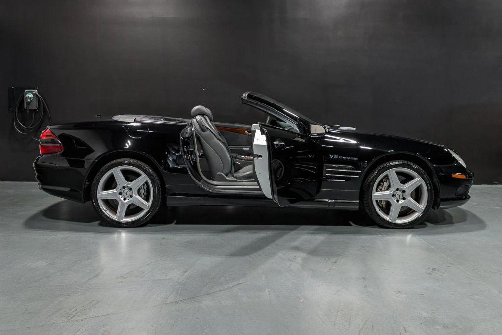 used 2006 Mercedes-Benz SL-Class car, priced at $23,900