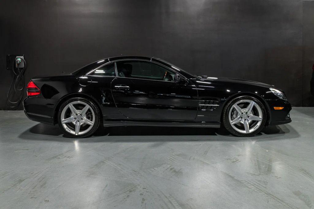 used 2009 Mercedes-Benz SL-Class car, priced at $39,900