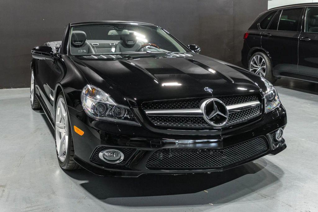 used 2009 Mercedes-Benz SL-Class car, priced at $39,900