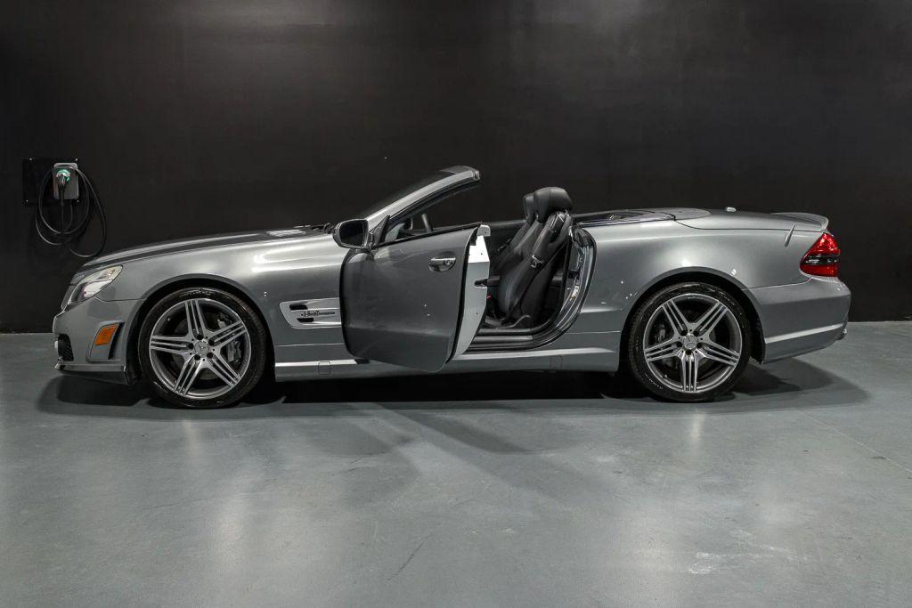 used 2009 Mercedes-Benz SL-Class car, priced at $38,900