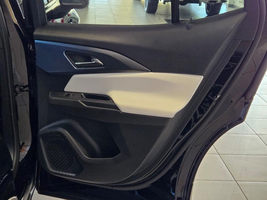 new 2026 Chevrolet Equinox EV car, priced at $39,395