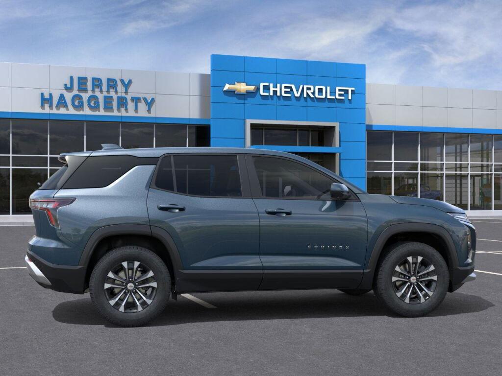 new 2026 Chevrolet Equinox car, priced at $32,990