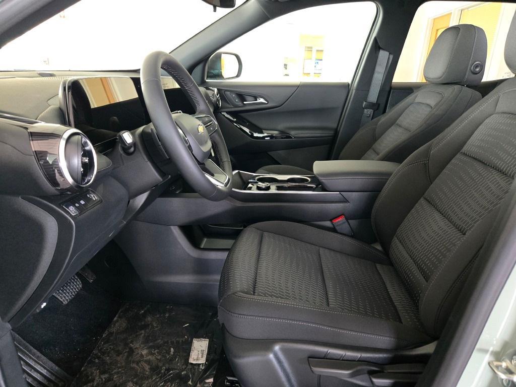 new 2026 Chevrolet Equinox car, priced at $29,720