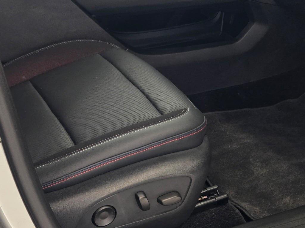 used 2024 Chevrolet Equinox EV car, priced at $28,399