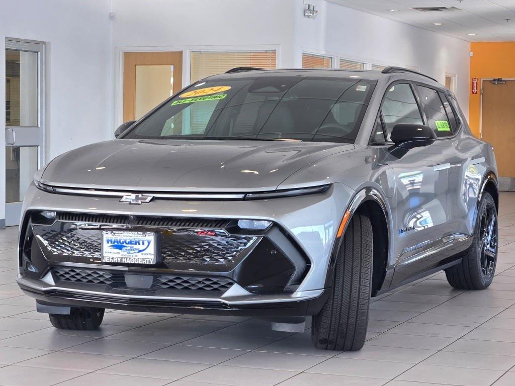 used 2024 Chevrolet Equinox EV car, priced at $28,399