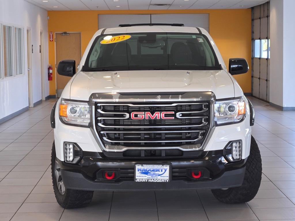2022 Summit White GMC Canyon