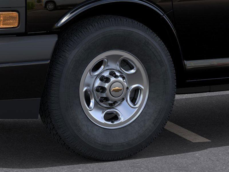 new 2025 Chevrolet Express 2500 car