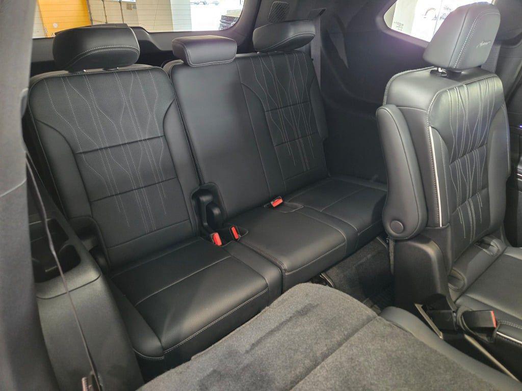 used 2025 Buick Enclave car, priced at $55,372