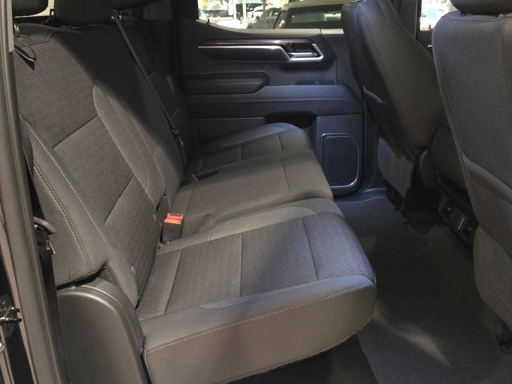 used 2022 Chevrolet Silverado 1500 car, priced at $31,595