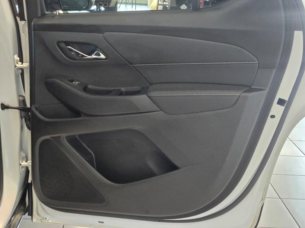 used 2023 Chevrolet Traverse car, priced at $30,795