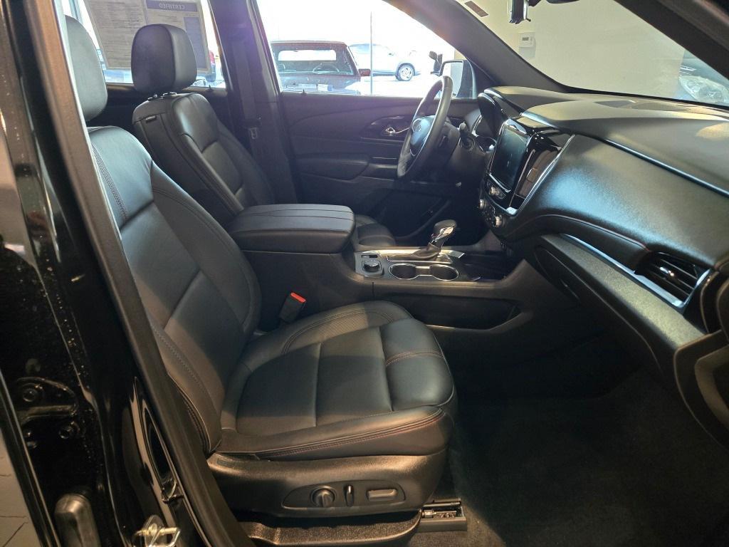 used 2023 Chevrolet Traverse car, priced at $40,395