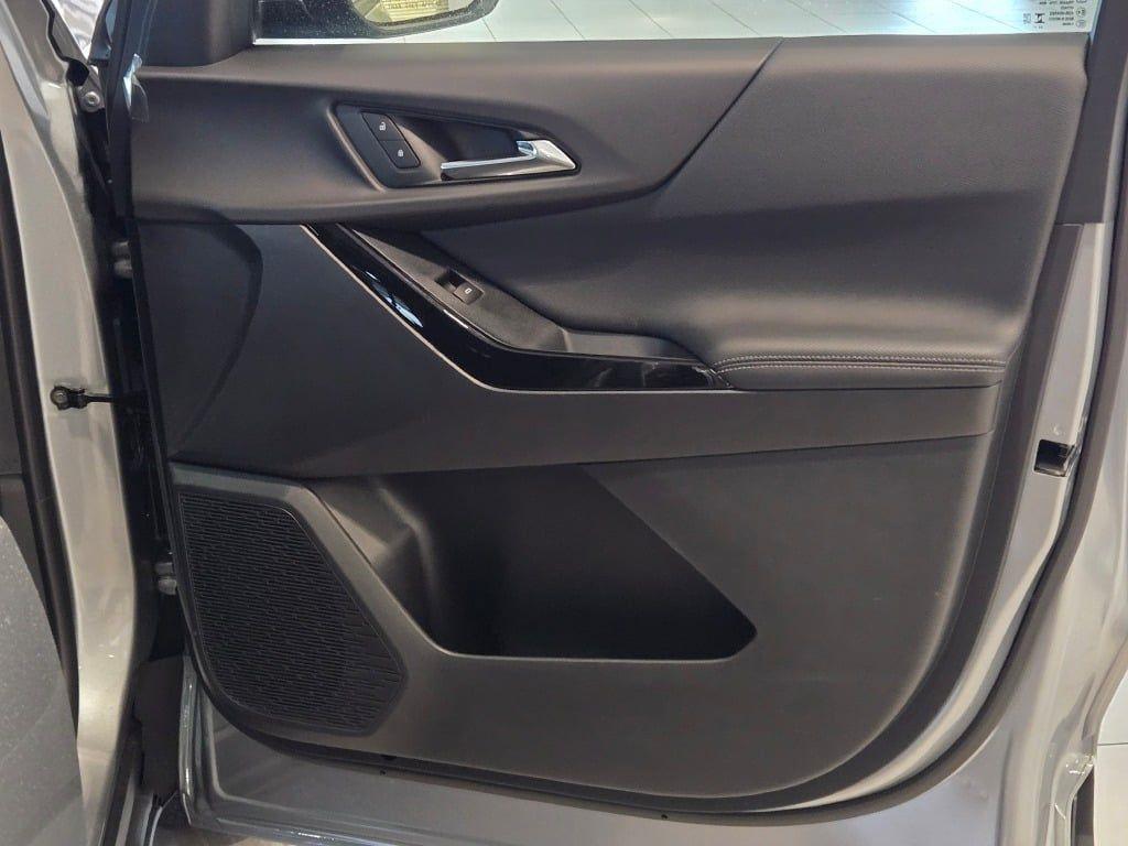 new 2026 Chevrolet Equinox car, priced at $35,505