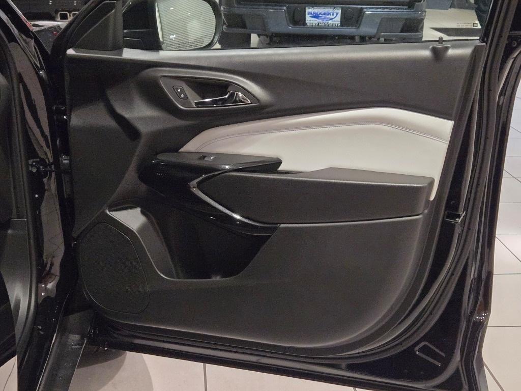 new 2026 Chevrolet Trax car, priced at $25,450