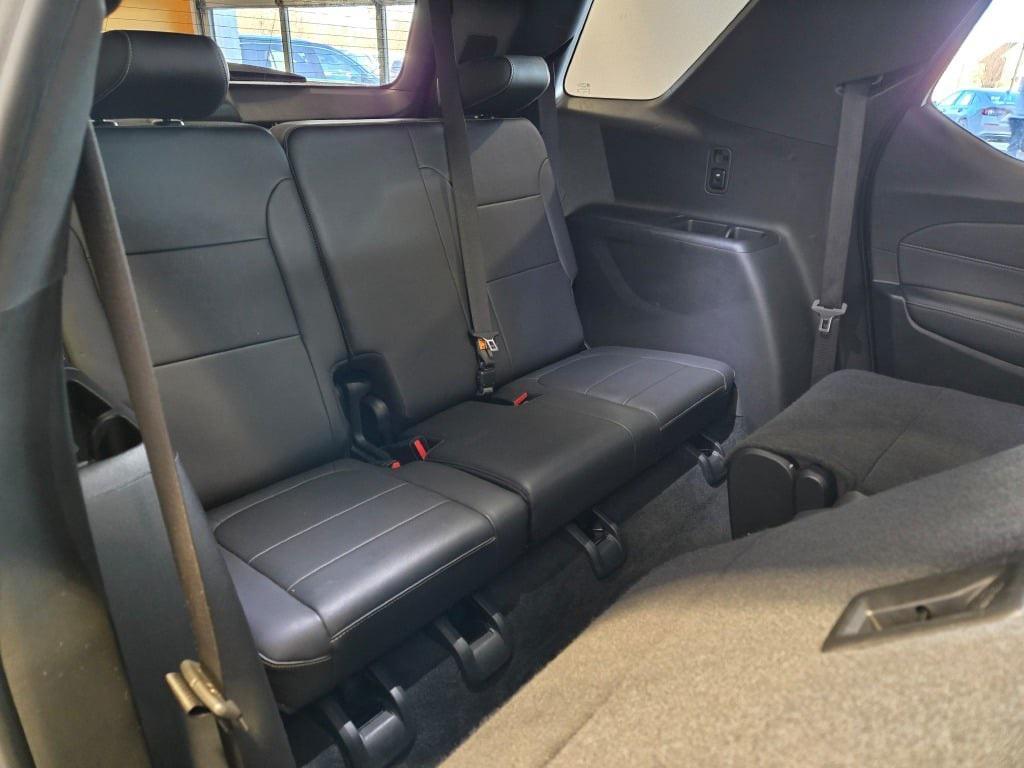 used 2023 Chevrolet Traverse car, priced at $32,995