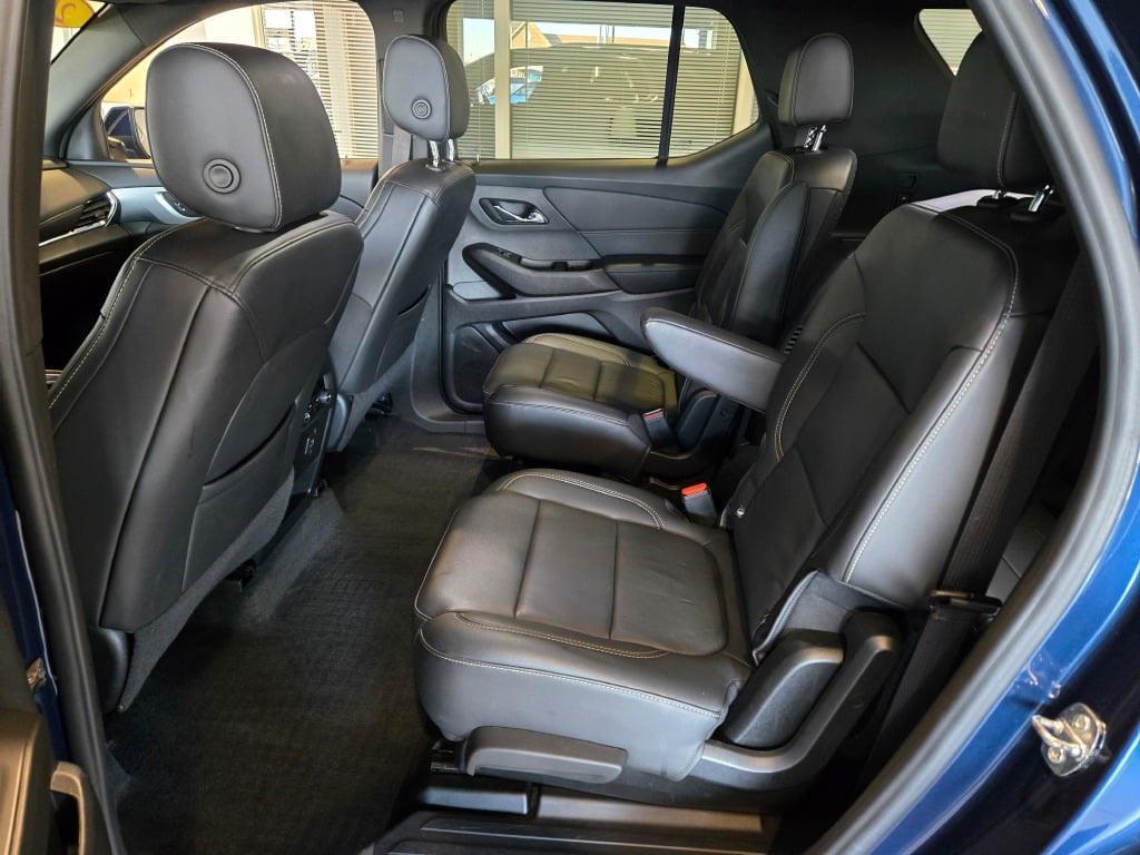 used 2023 Chevrolet Traverse car, priced at $32,995
