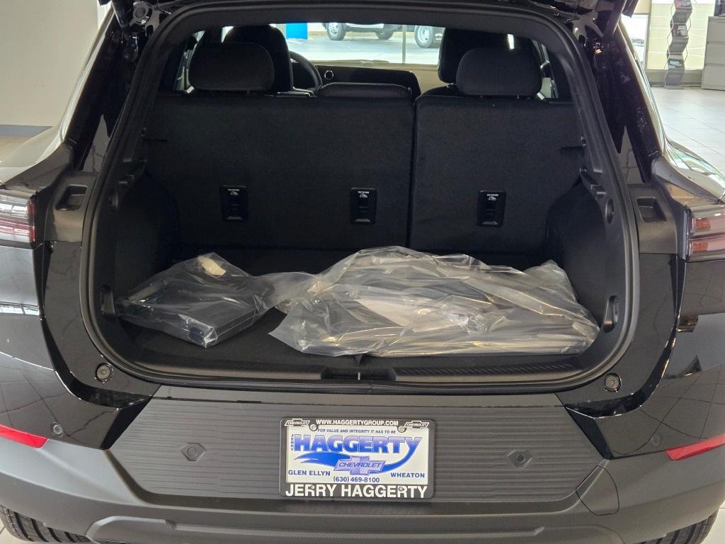 new 2026 Chevrolet Equinox EV car, priced at $33,495