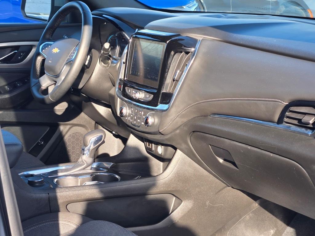 used 2023 Chevrolet Traverse car, priced at $31,795