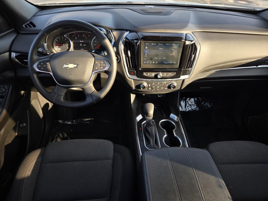 used 2023 Chevrolet Traverse car, priced at $31,795