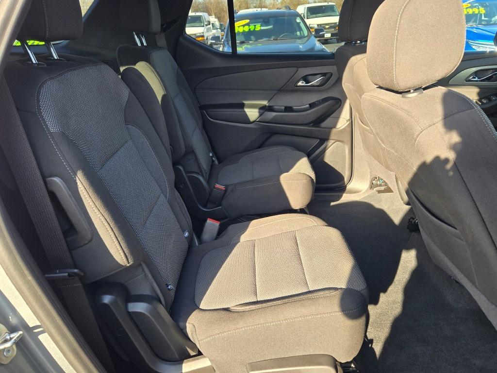 used 2023 Chevrolet Traverse car, priced at $31,795