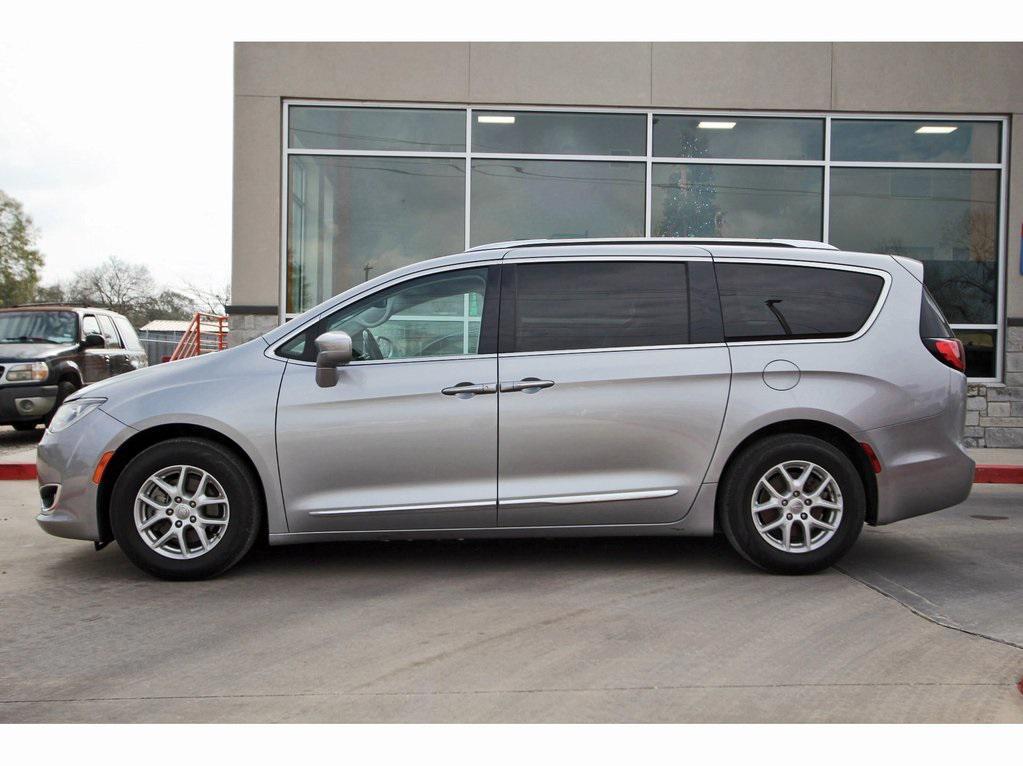 used 2020 Chrysler Pacifica car, priced at $13,819